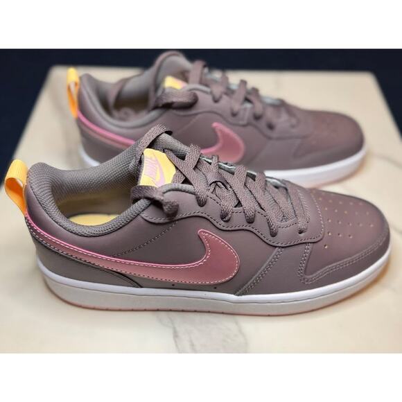 New Nike Big Girls Court Borough Low 2 Size 7Y/8.5W - Picture 1 of 3